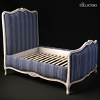 Blanc Cassé & Marine - A Louis XV Lit de Milieu