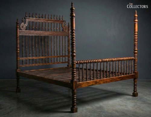 Casa de Lisboa Baroque Four Poster Bed