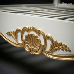 Château de Chantilly Four Poster Bed