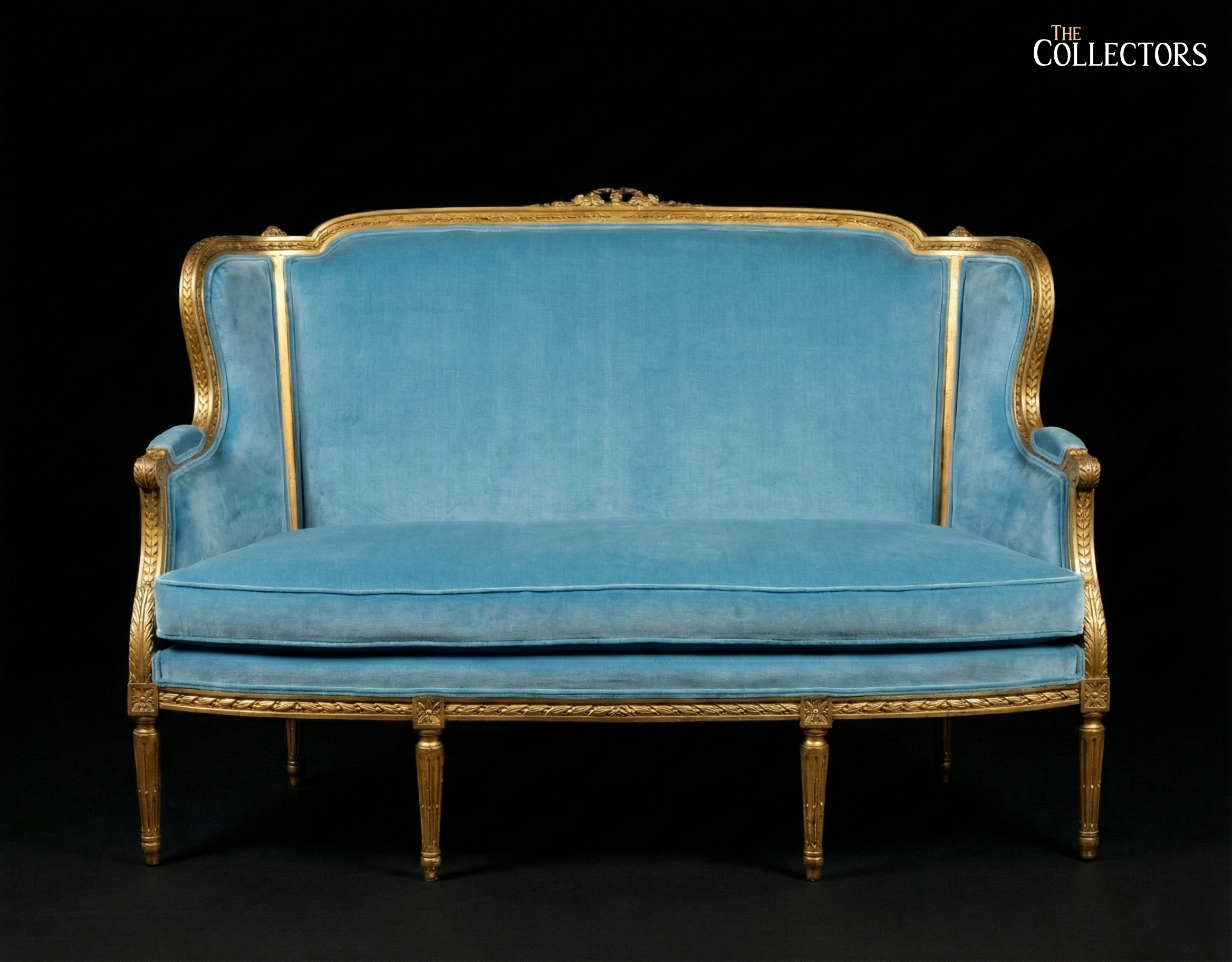 Le Salon Céleste - The Celestial Parisian Salon Suite