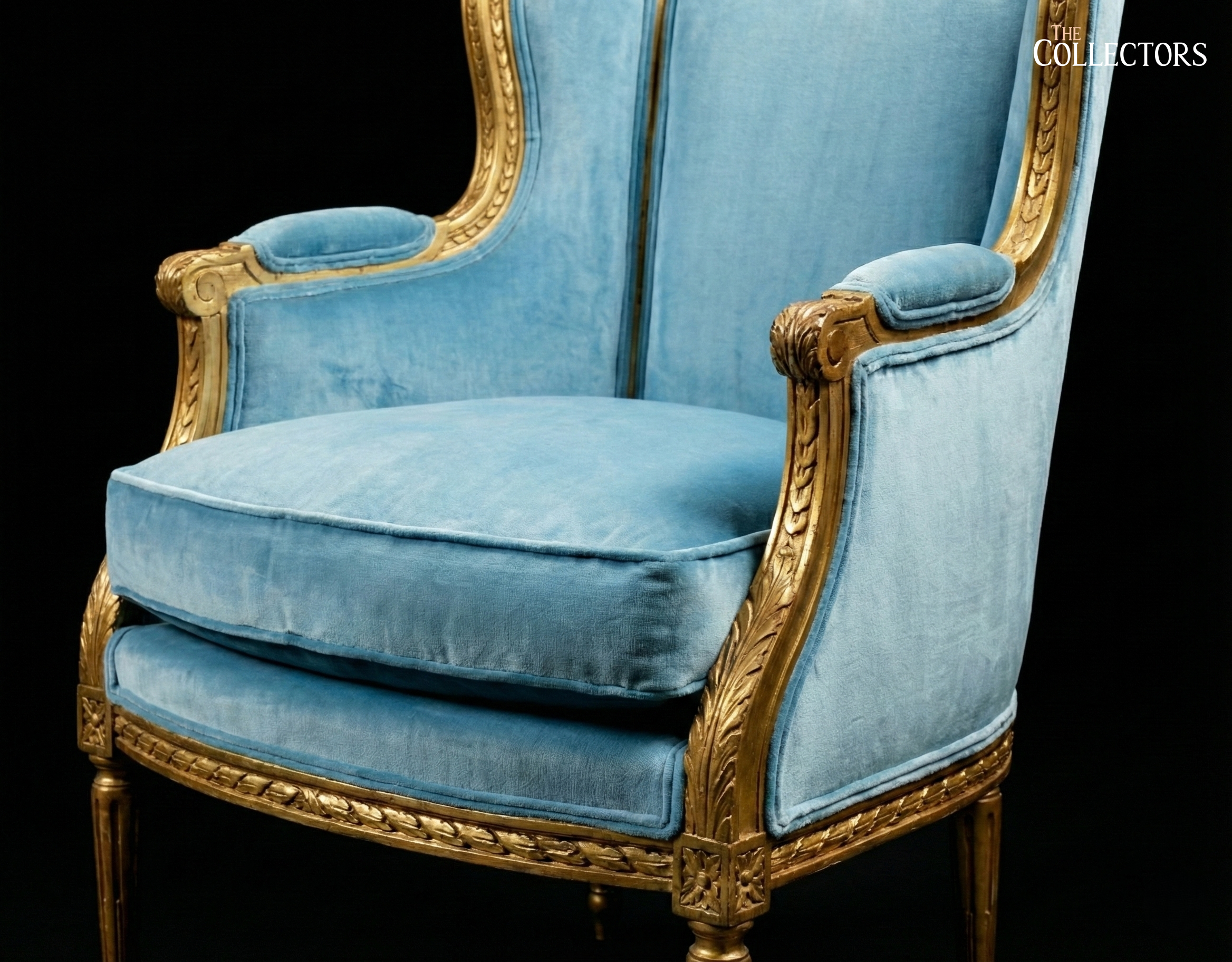 Le Salon Céleste - The Celestial Parisian Salon Suite