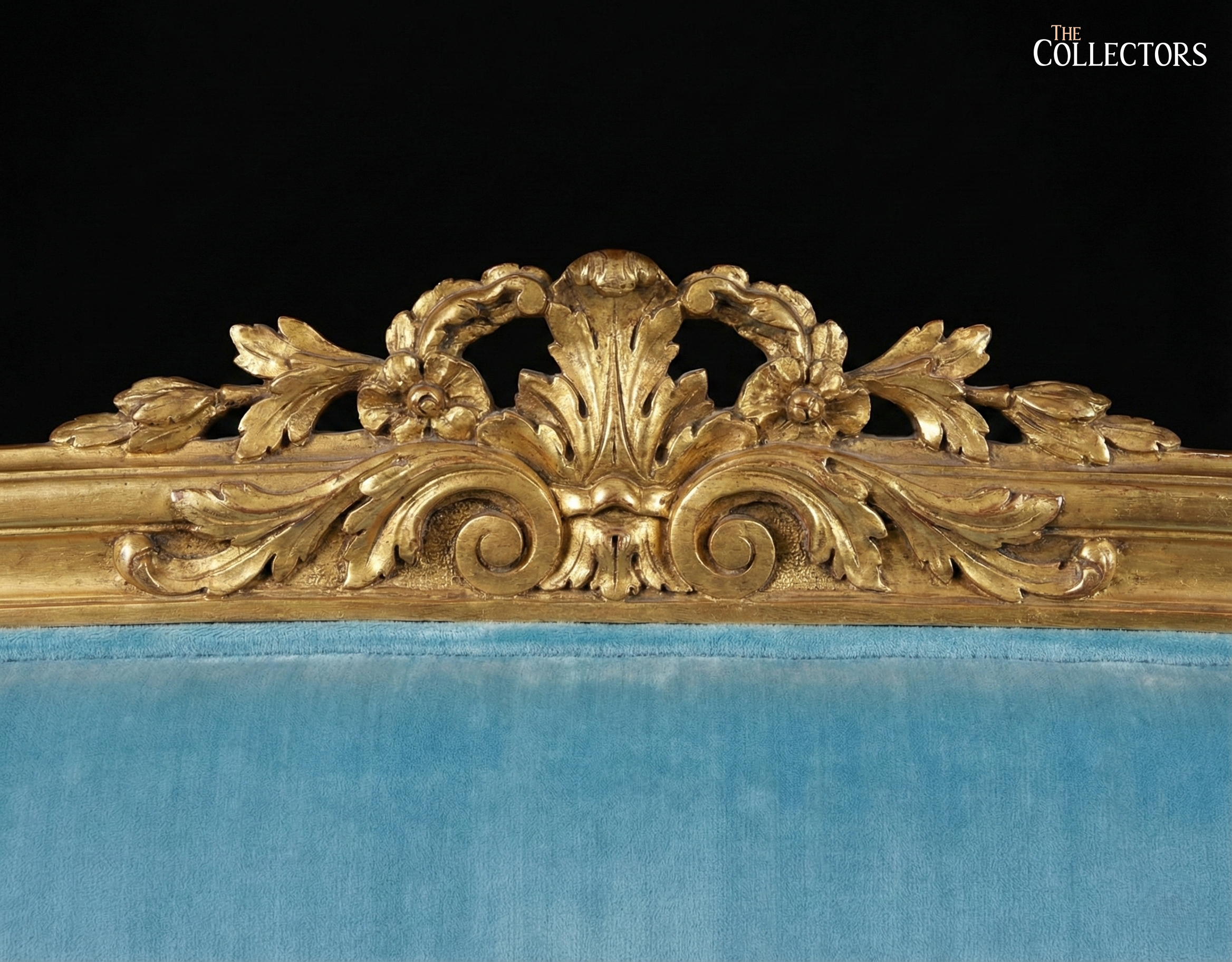 Le Salon Céleste - The Celestial Parisian Salon Suite