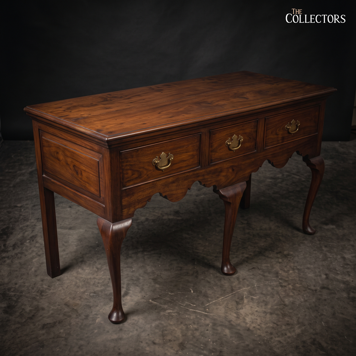 The Queen Anne Style Cotswold Manor Dresser Base