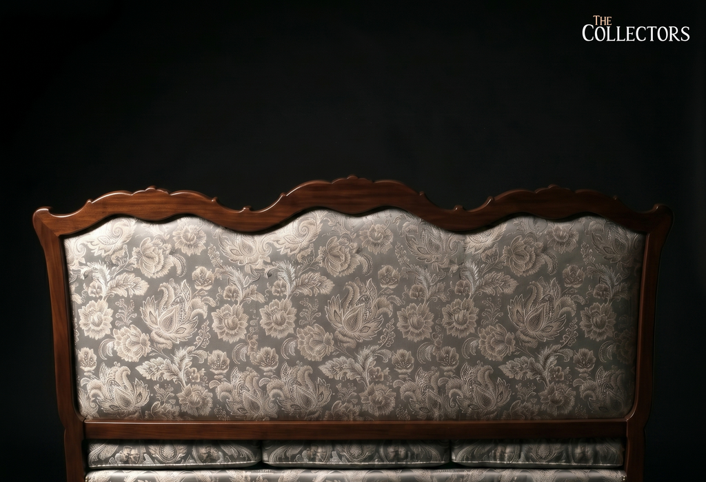 The Salon de Flore Louis XV Canapé