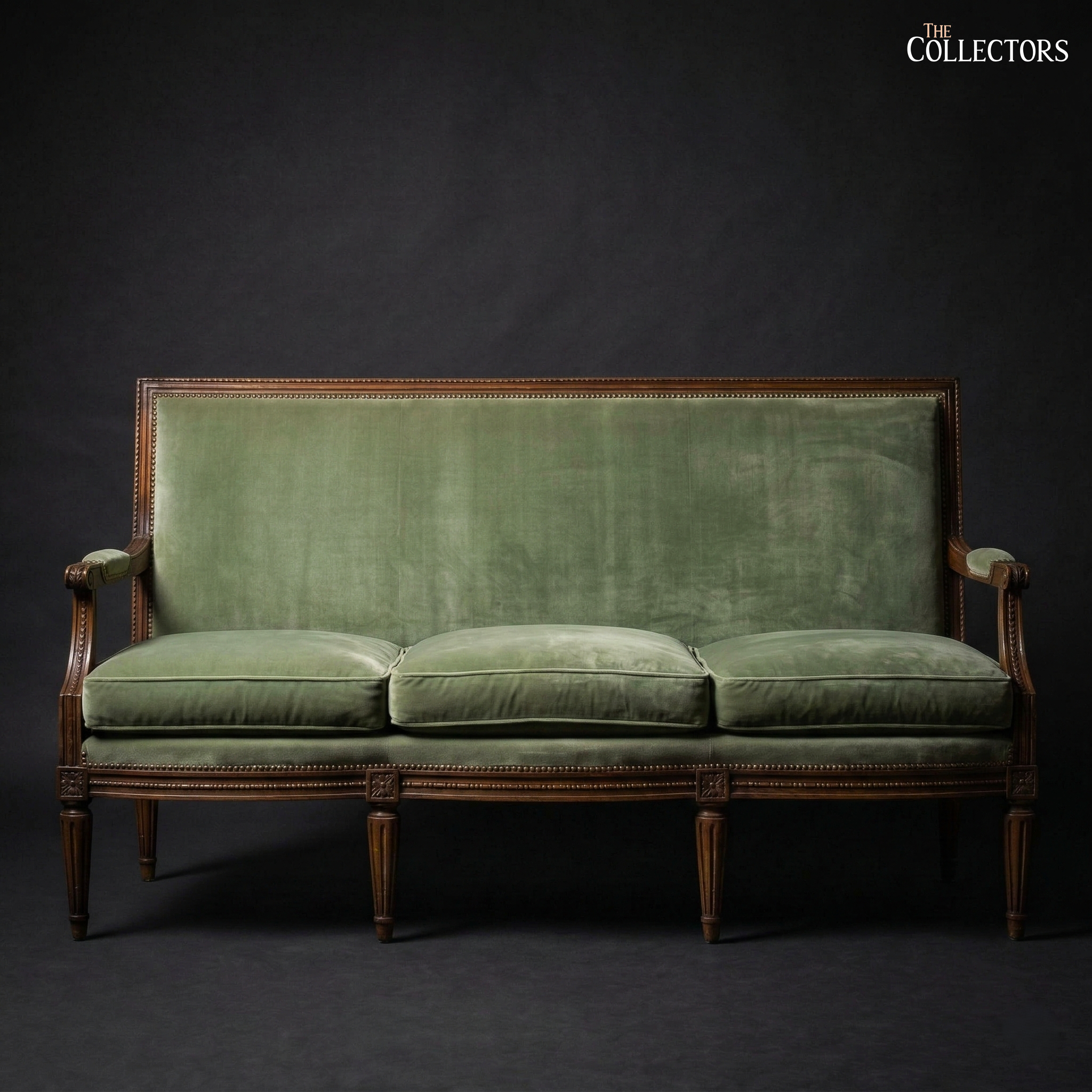 The Versailles Louis XVI Canapé Salon Suite