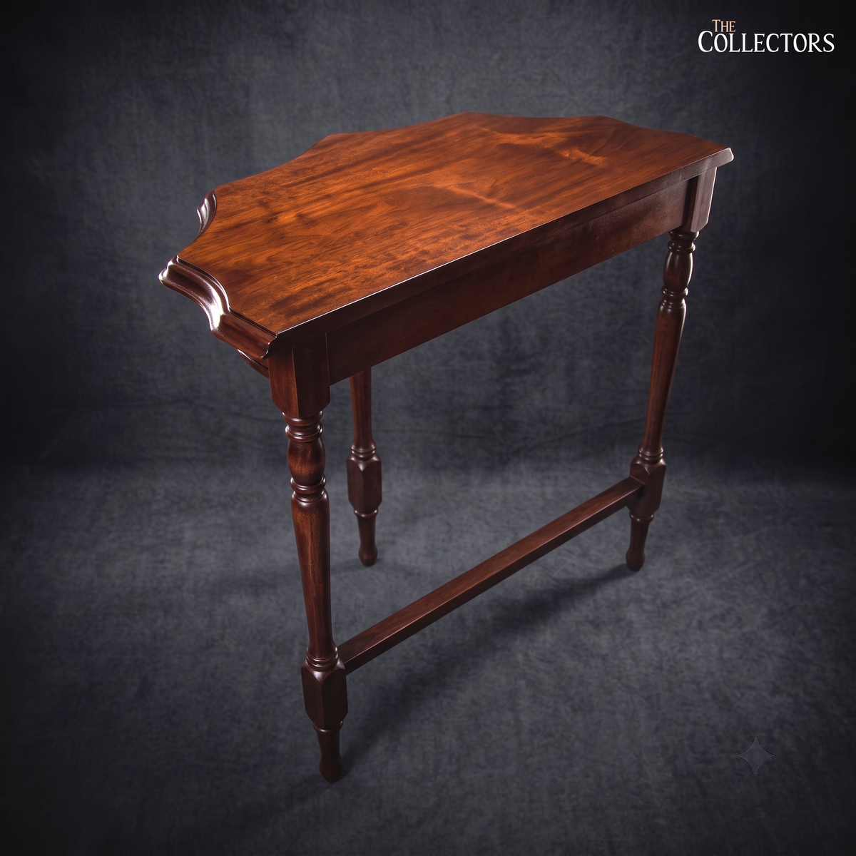 The Windermere Serpentine Console